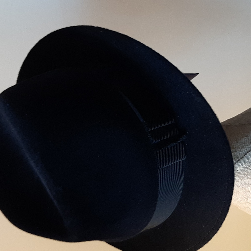 New Ladies Philip Treacy London Black Fedora Hat 100% Velour - Picture 12 of 13